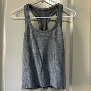 Lululemon swiftly tech racerback tank size 6